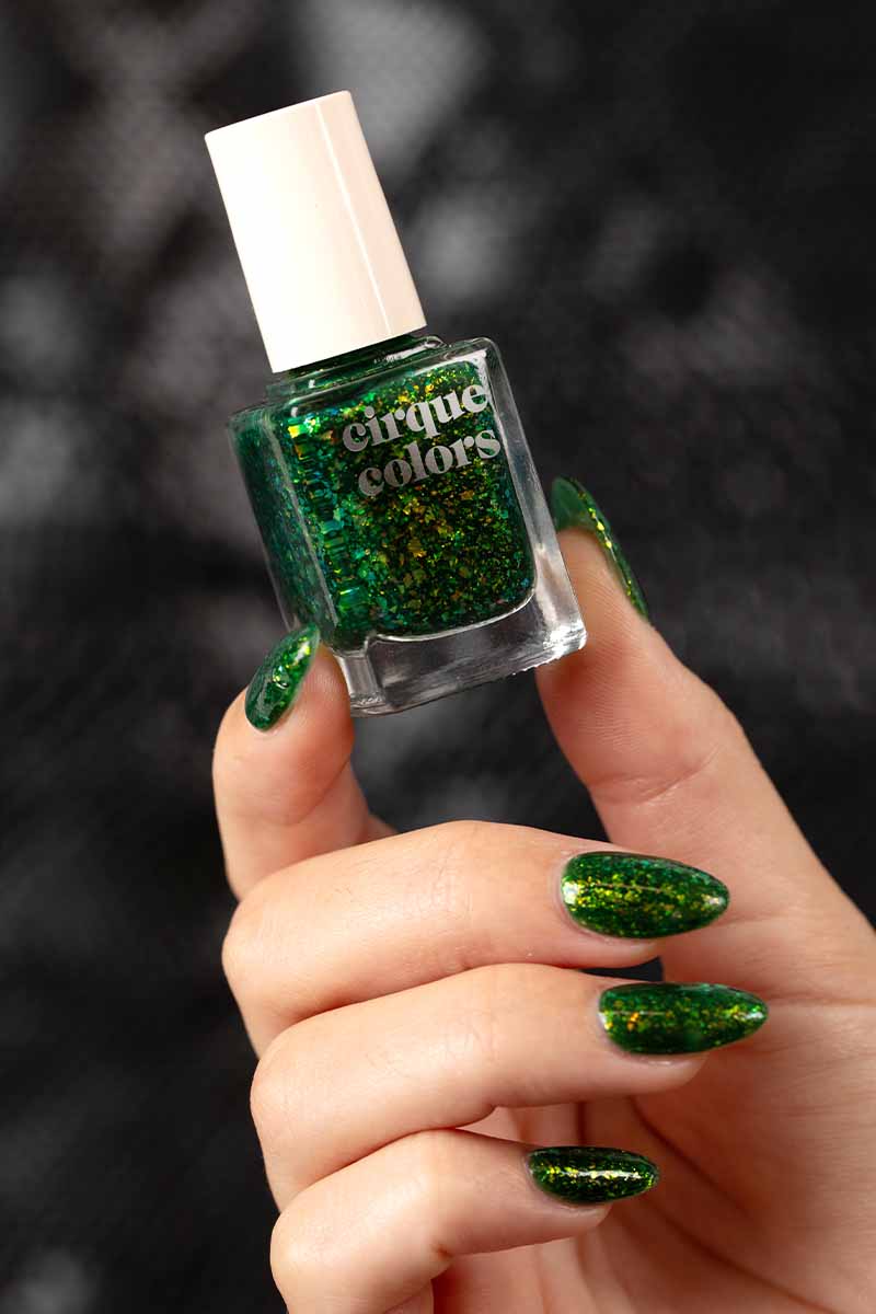 10 Cool Ways to Do Green Nail Polish, Courtesy of Our Twitter Followers! |  Glamour